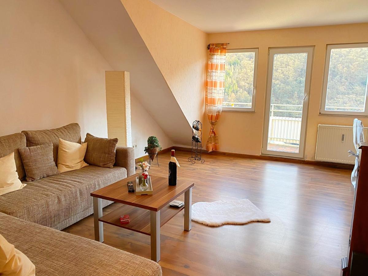 Schoene Fewo Moselblick Wlan Netflix Freizeitpark Apartment Klotten Exterior photo
