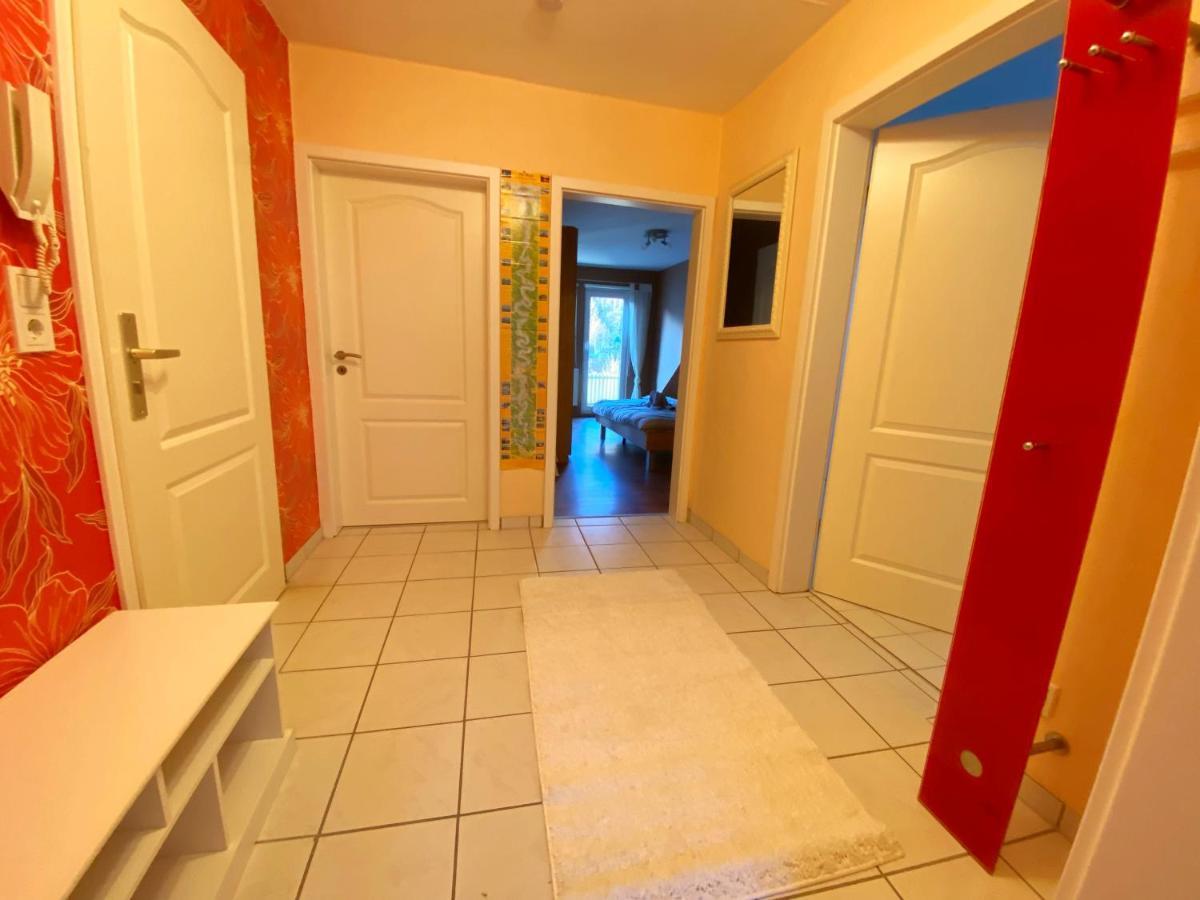 Schoene Fewo Moselblick Wlan Netflix Freizeitpark Apartment Klotten Exterior photo